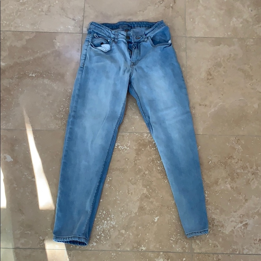 ASOS Design light wash cropped jeans